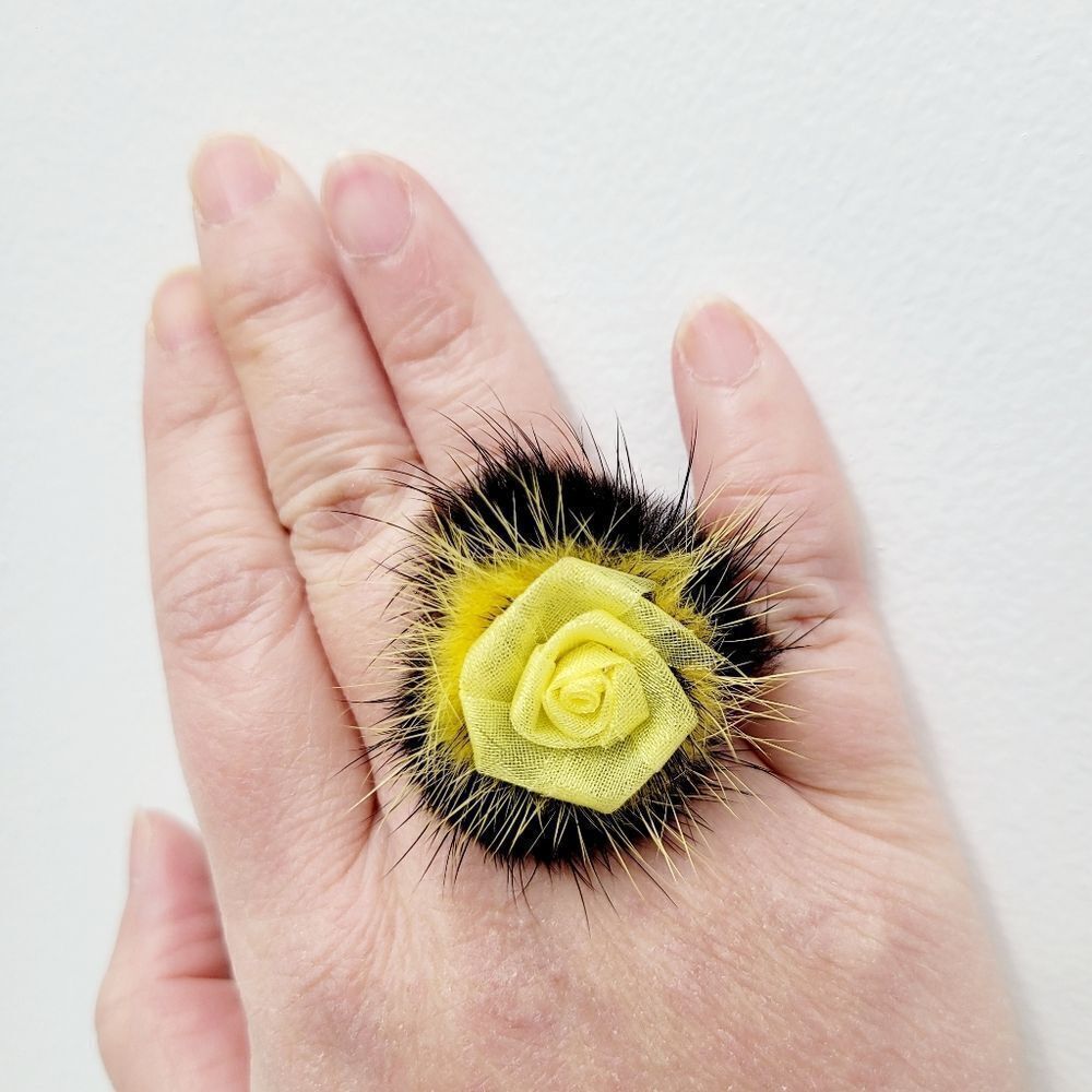 2/$20 Y2K Handmade Yellow Rose Fluffy Adjustable Ring